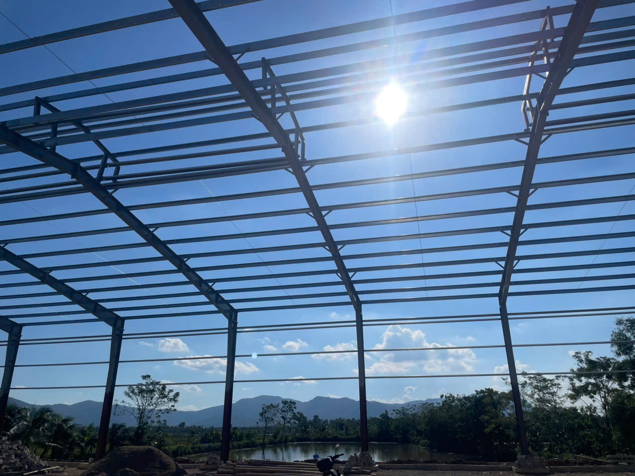 Cây xăng dầu Trung Việt